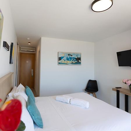 Hotel Mediterráneo Estepona Esterno foto