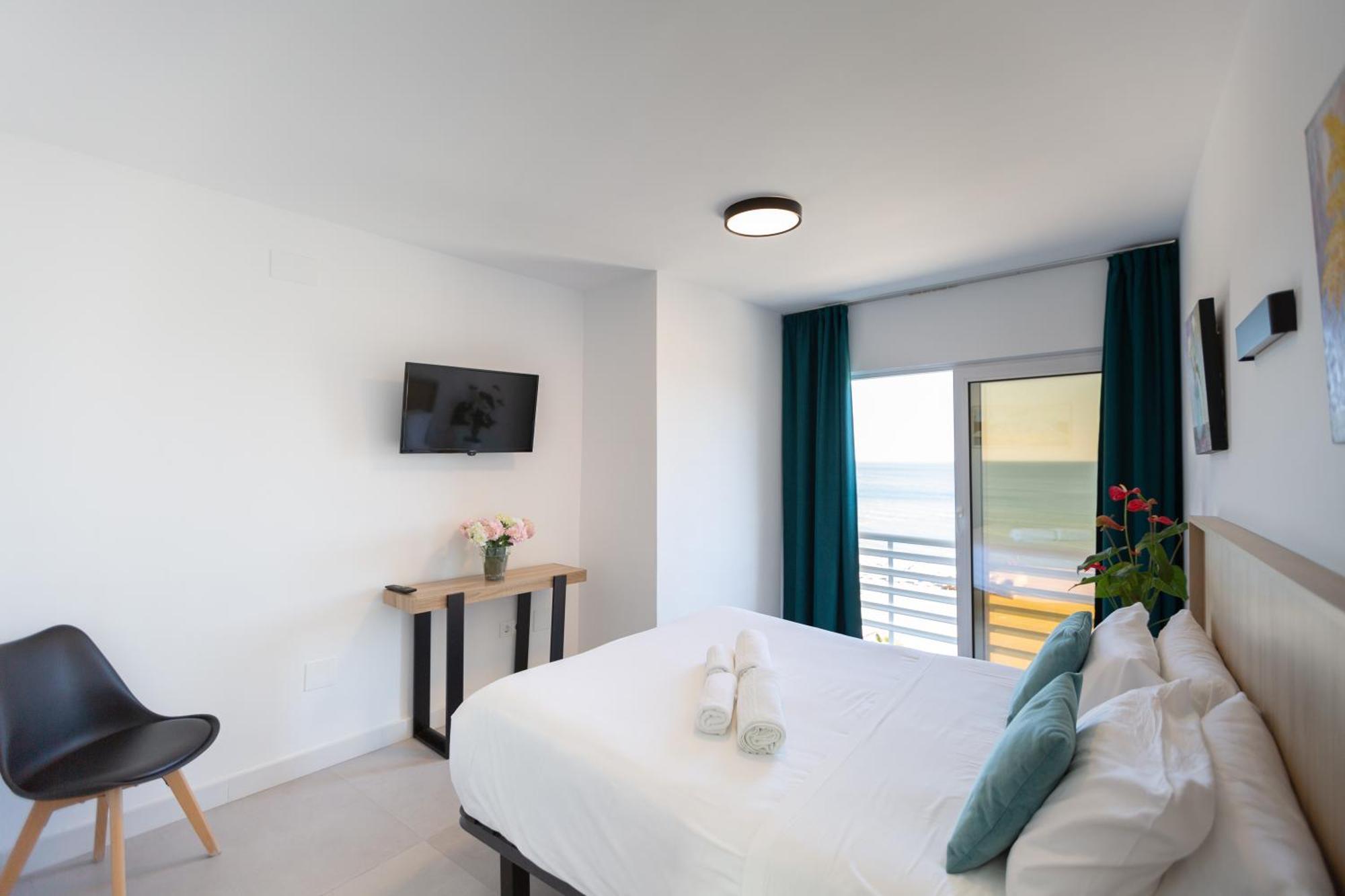 Hotel Mediterráneo Estepona Esterno foto